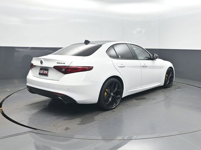 Used 2021 Alfa Romeo Giulia Ti w/ Nero Edizione RWD image 30
