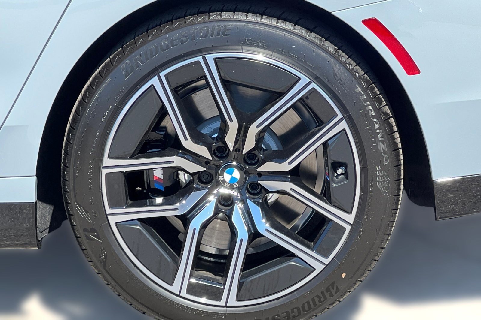 New 2025 BMW 740i image 11