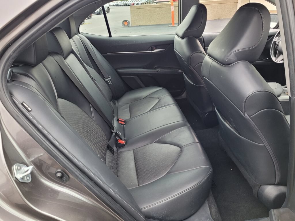 Used 2023 Toyota Camry XSE FWD image 14
