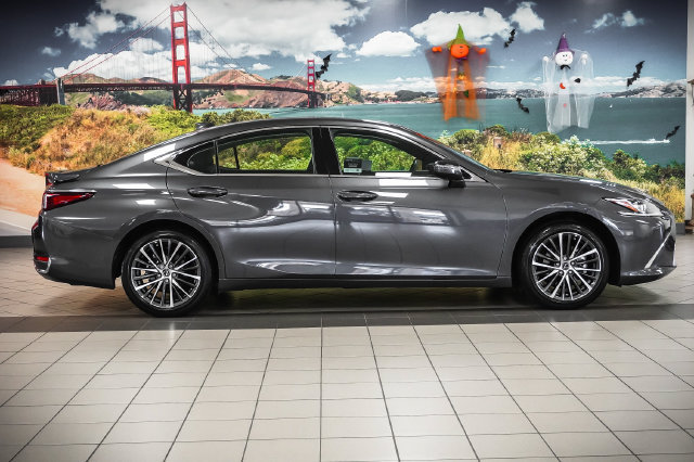 Certified 2025 Lexus ES 300h w/ Premium Package FWD image 5