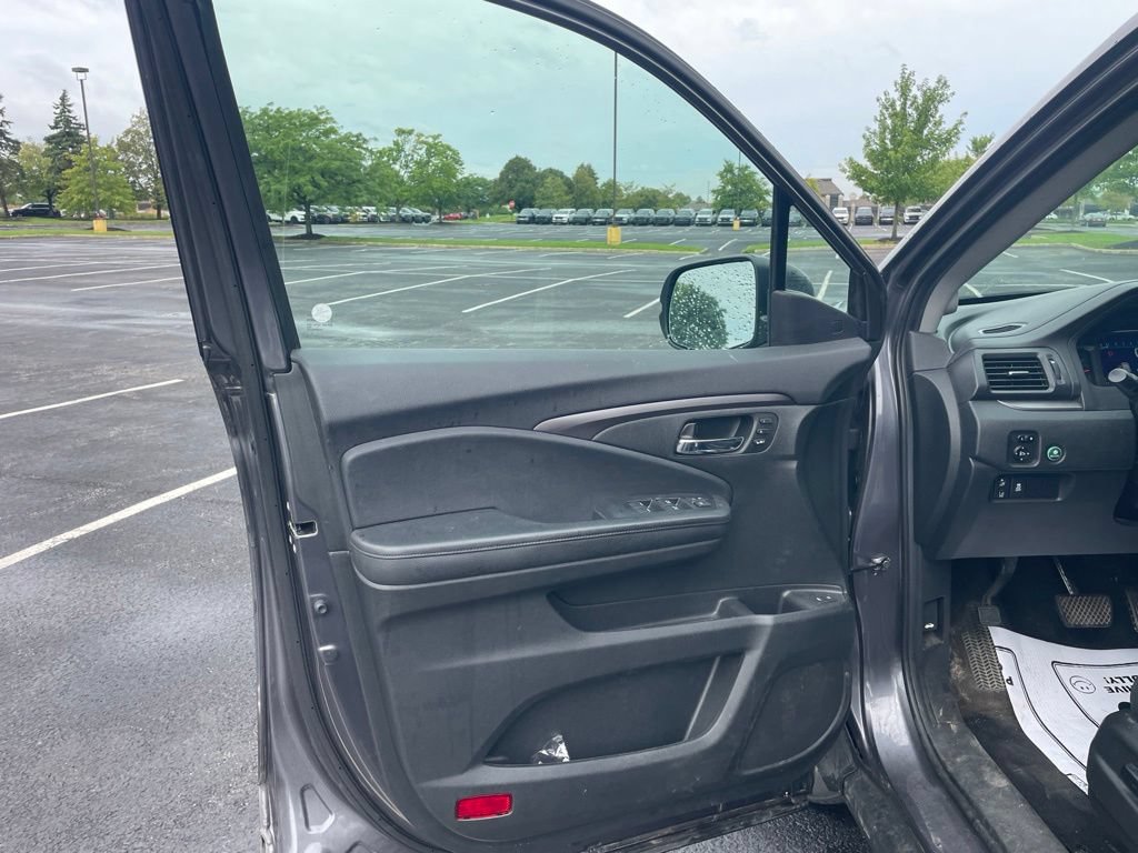 Used 2021 Honda Pilot Special Edition image 10