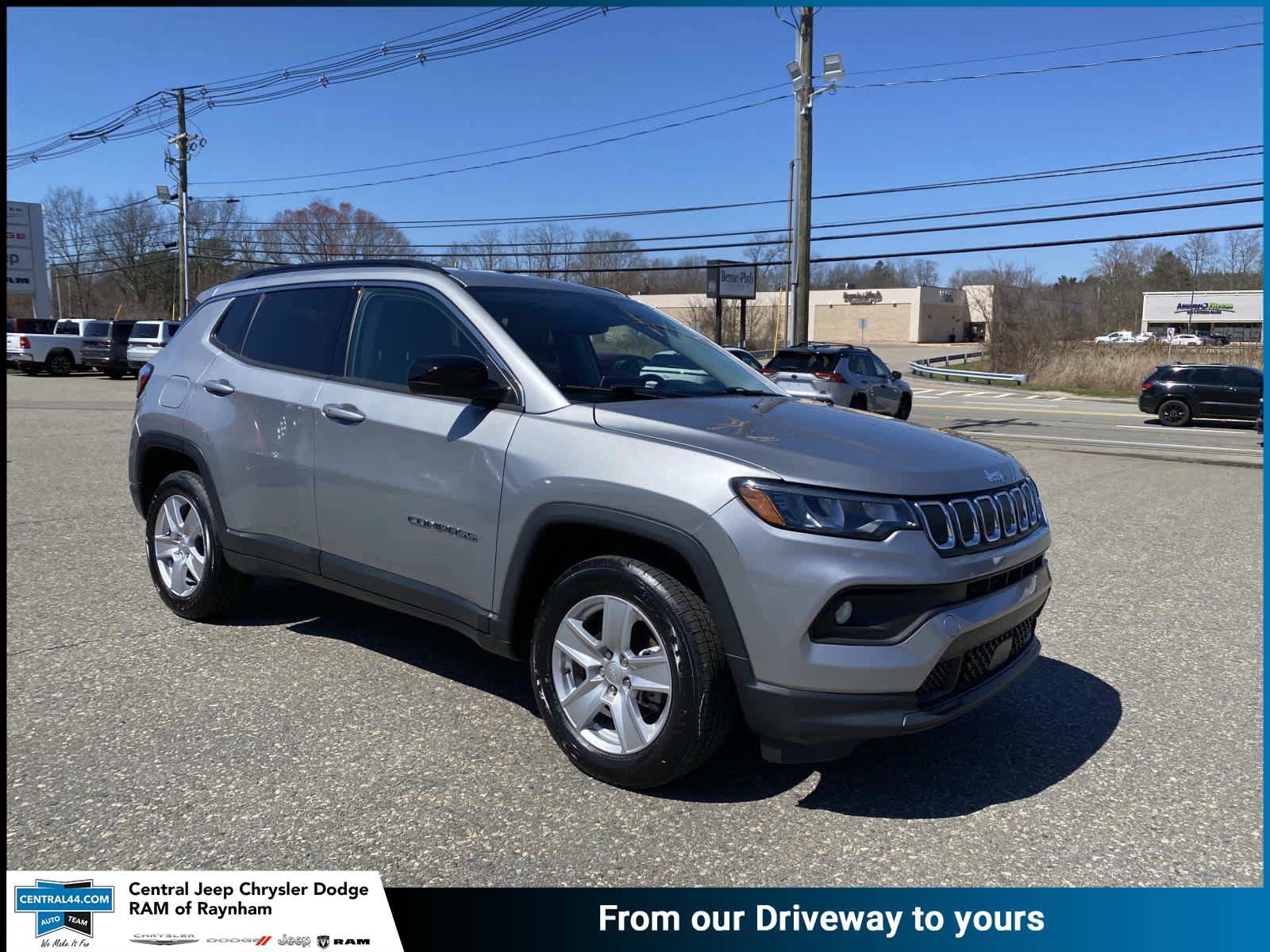 Certified 2022 Jeep Compass Latitude w/ Convenience Group image 1