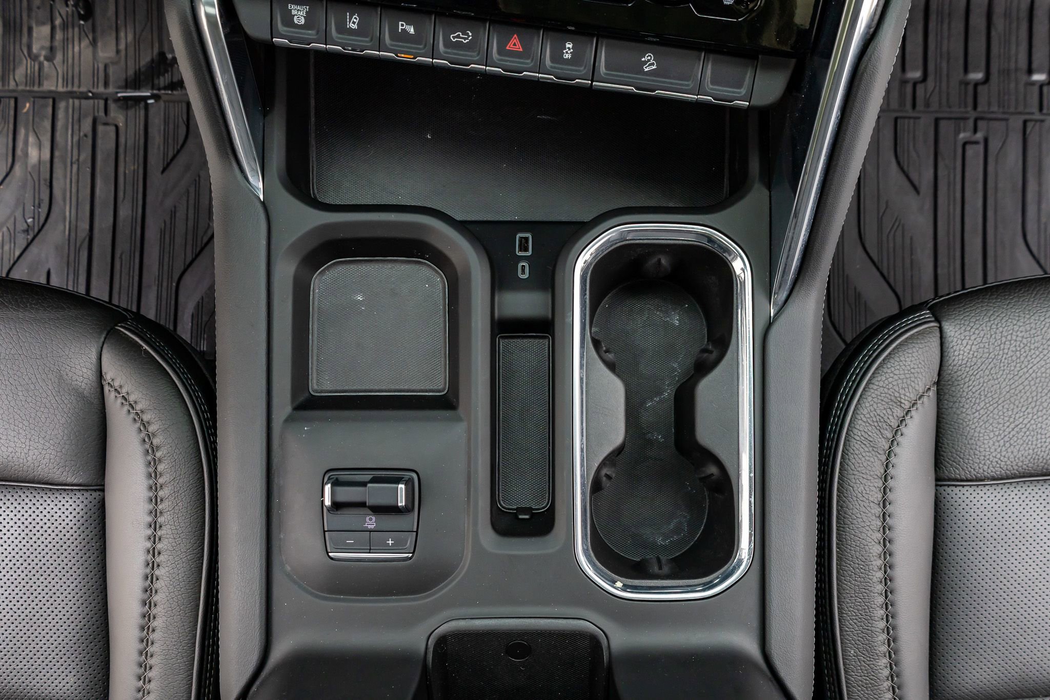 Used 2024 GMC Sierra 2500 Denali w/ Technology Package image 28