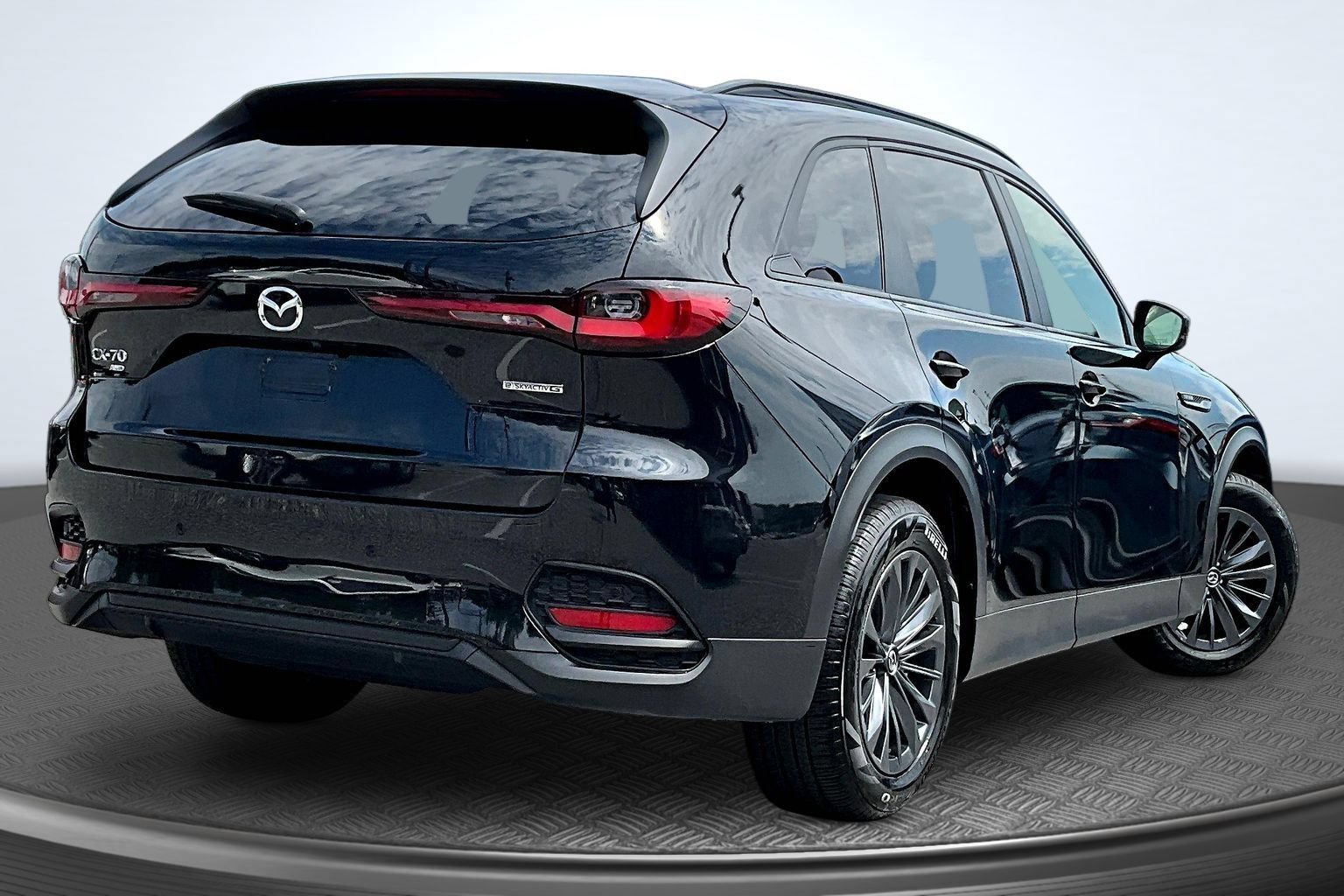 Used 2025 MAZDA CX-70 3.3 Turbo w/ Preferred Package AWD/4WD image 5