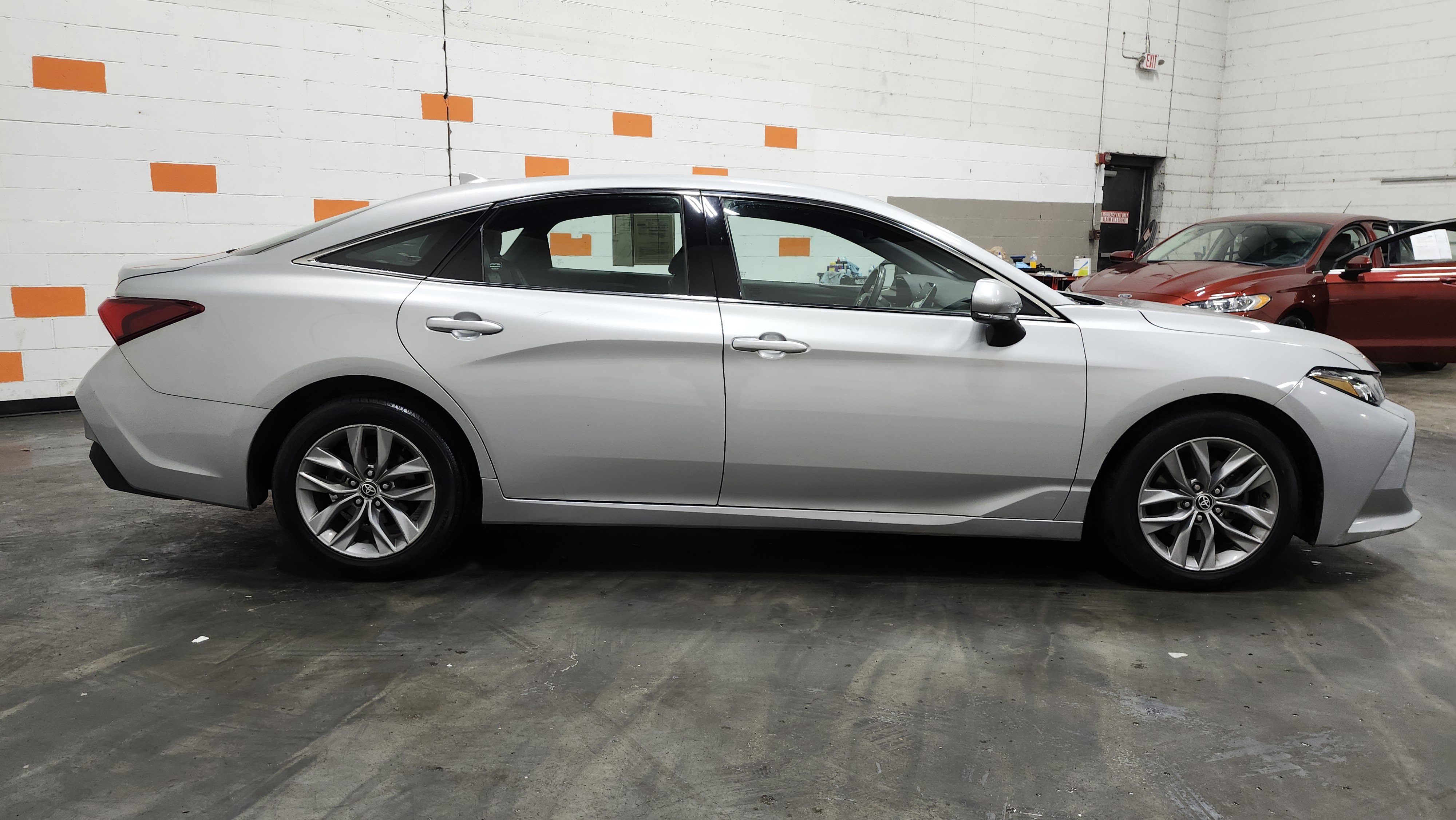 Used 2022 Toyota Avalon XLE image 17