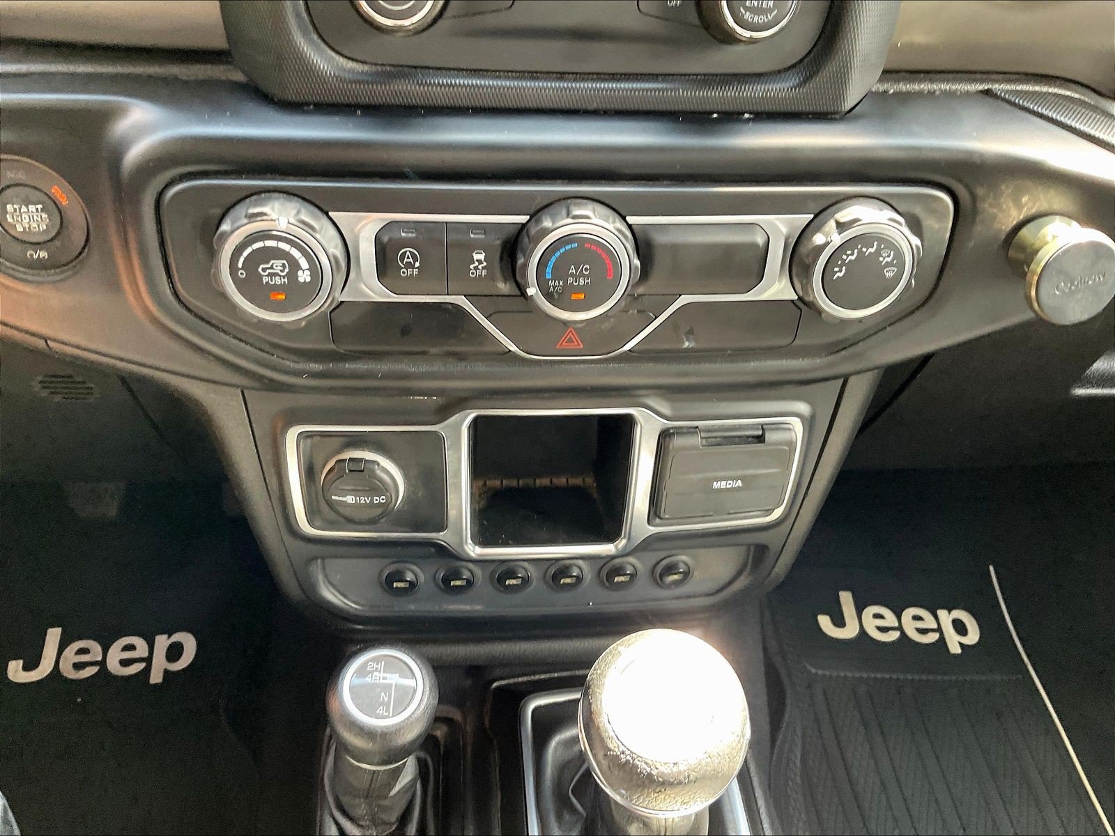 Used 2019 Jeep Wrangler Sport AWD/4WD image 15