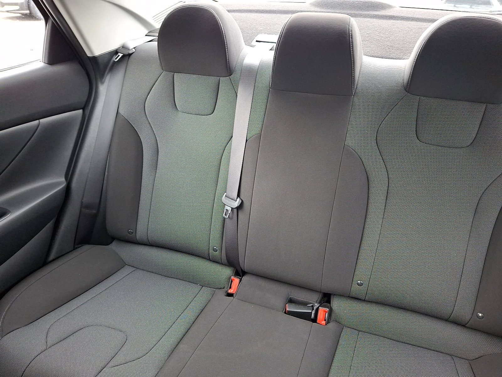 Certified 2023 Hyundai Elantra SE image 18