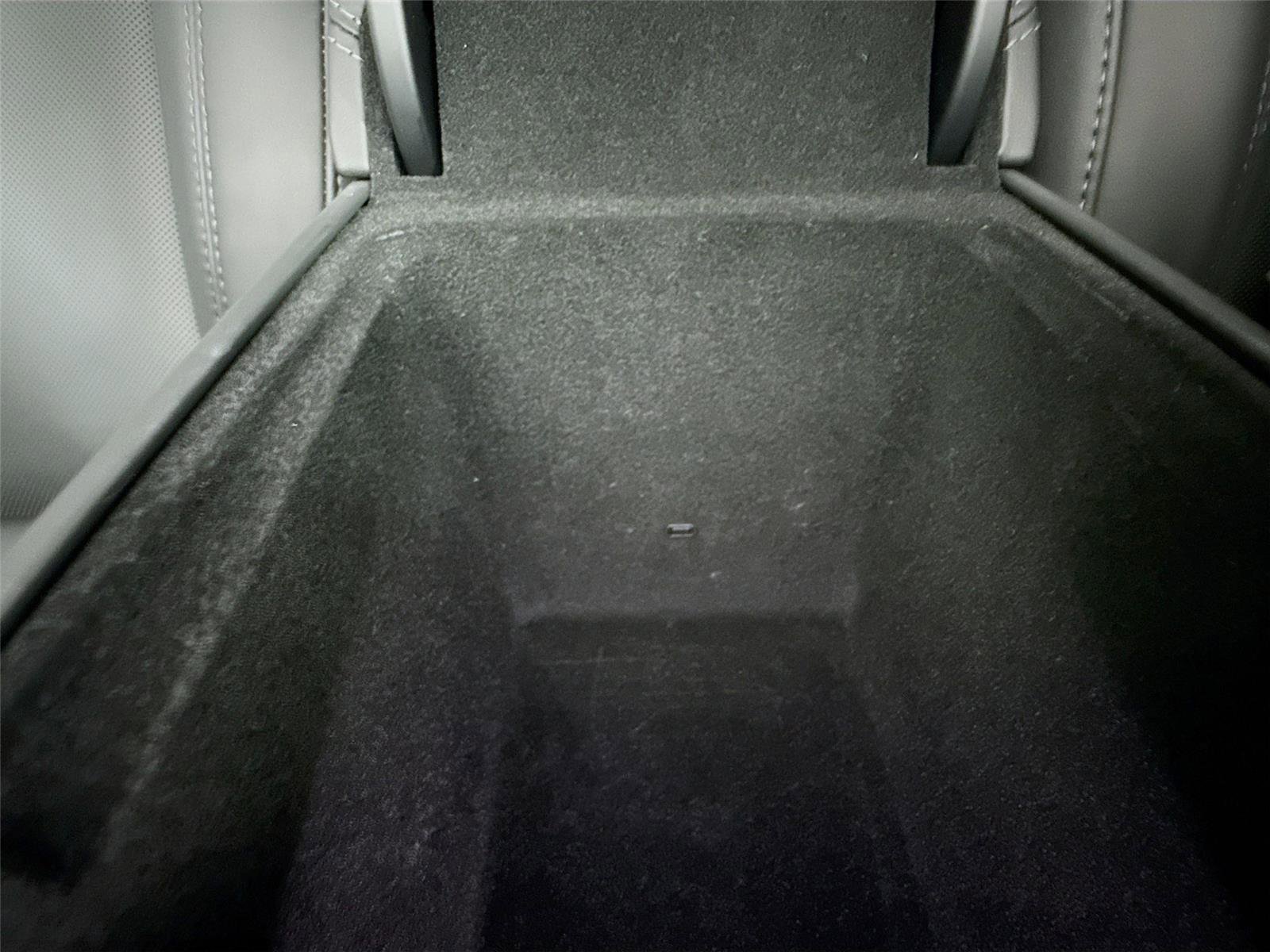 Used 2026 Tesla Model Y Long Range image 16