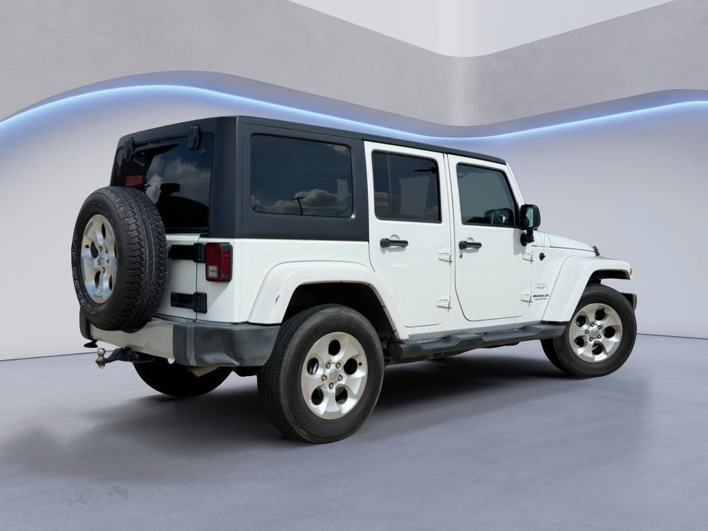 Used 2014 Jeep Wrangler Unlimited Sahara w/ Connectivity Group AWD/4WD image 7