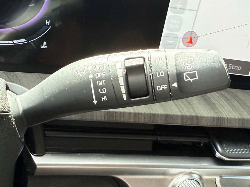 Used 2024 Kia Telluride EX w/ EX Captain's Chair Package image 34