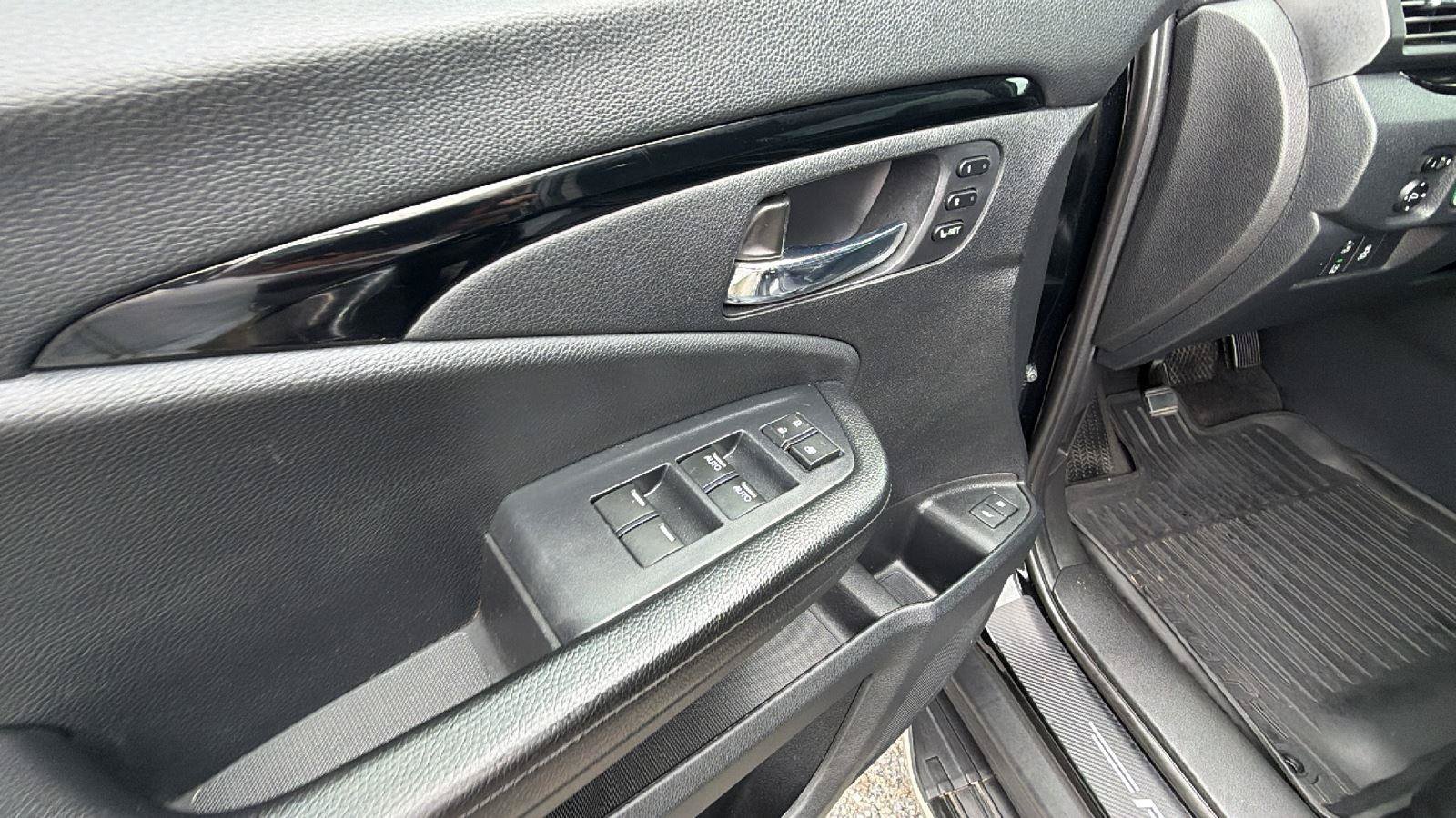 Used 2020 Honda Pilot Touring image 14