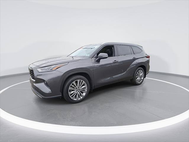 Certified 2024 Toyota Highlander Platinum AWD/4WD image 5
