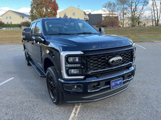 Used 2025 Ford F350 Lariat w/ Black Appearance Package image 1