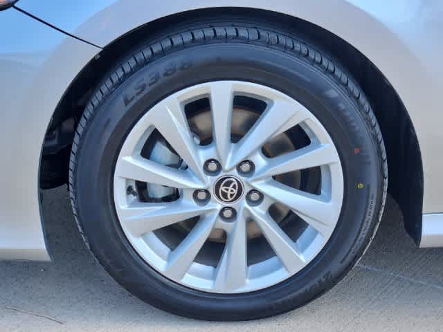 Used 2023 Toyota Camry LE FWD image 13