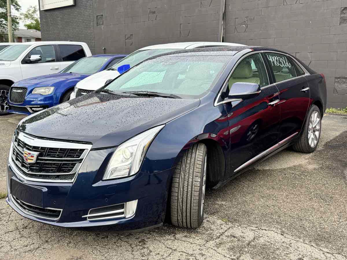 Used 2017 Cadillac XTS Luxury w/ Driver Awareness Package AWD/4WD image 10
