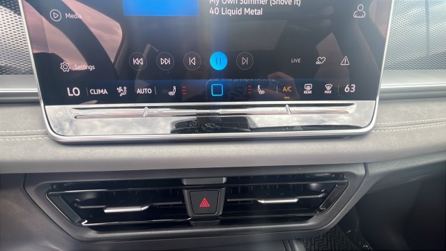 New 2026 Volkswagen Tiguan SE AWD/4WD image 16