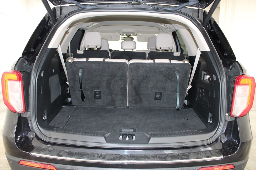 Used 2023 Ford Explorer Limited image 28