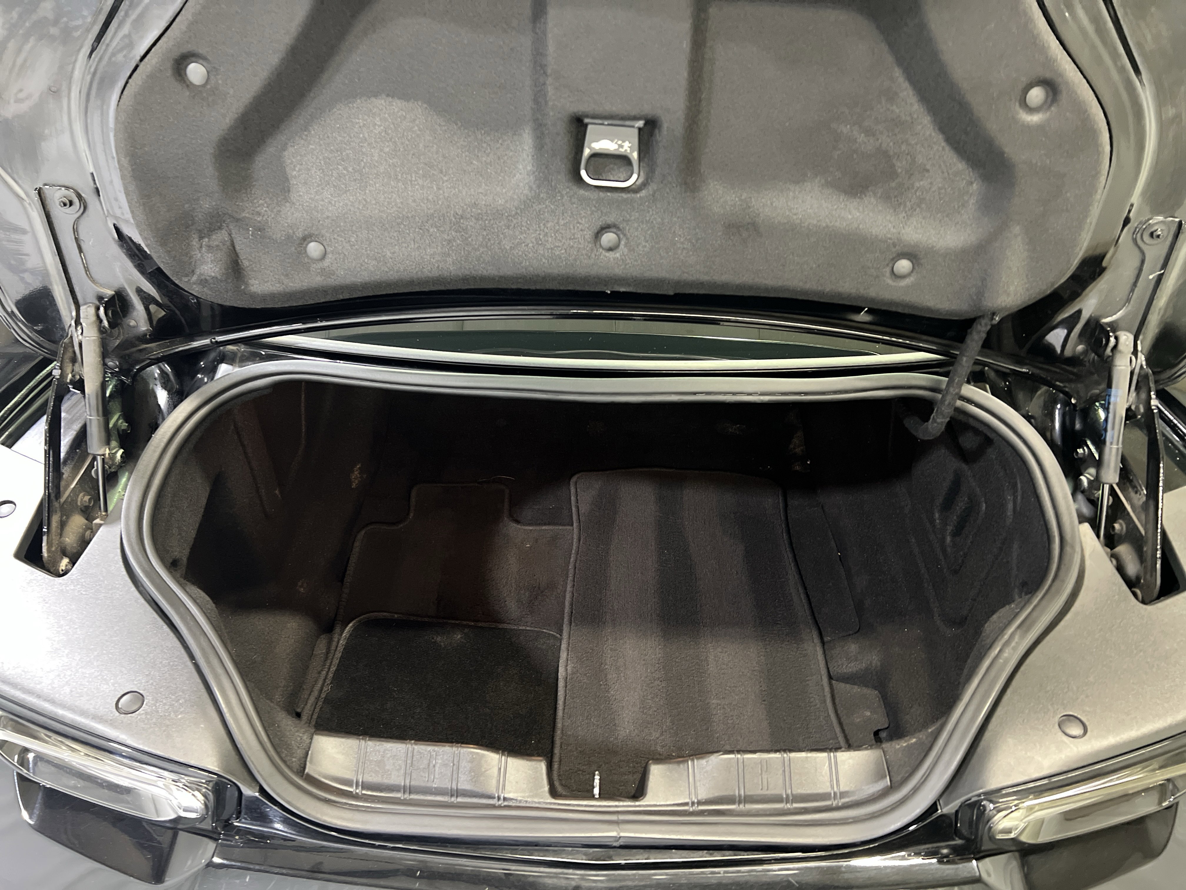 Used 2020 Chevrolet Camaro LS image 14