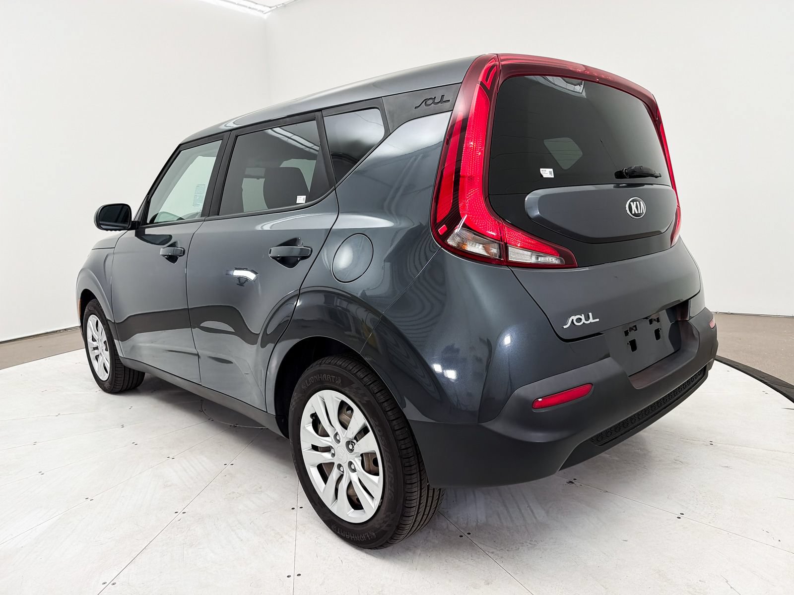 Used 2021 Kia Soul LX FWD image 12