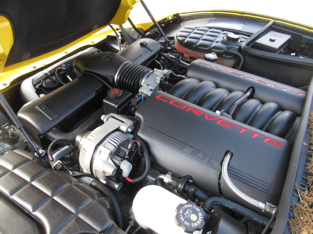 Used 2001 Chevrolet Corvette Convertible w/ Preferred Equipment Group2 image 25