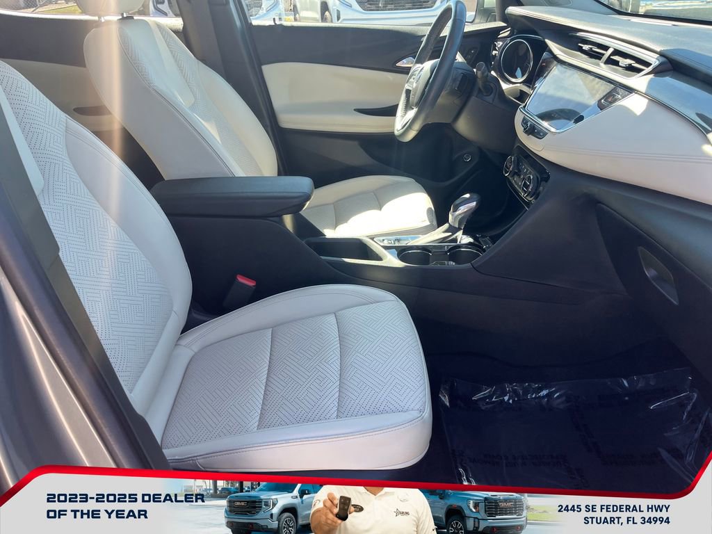 Used 2023 Buick Encore GX Essence w/ Experience Buick Package image 19