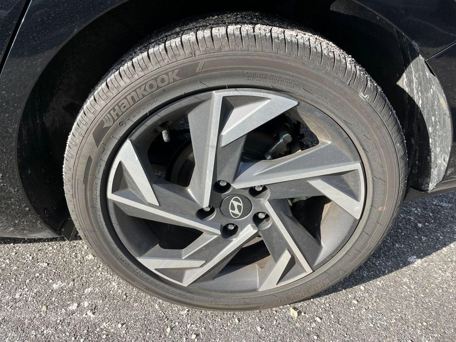 Used 2025 Hyundai Elantra SEL image 30