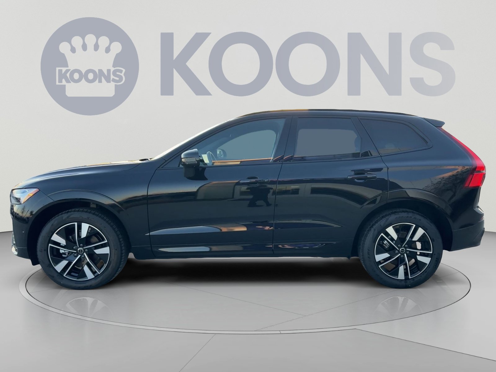New 2026 Volvo XC60 B5 Plus w/ Protection Package Premier AWD/4WD image 7