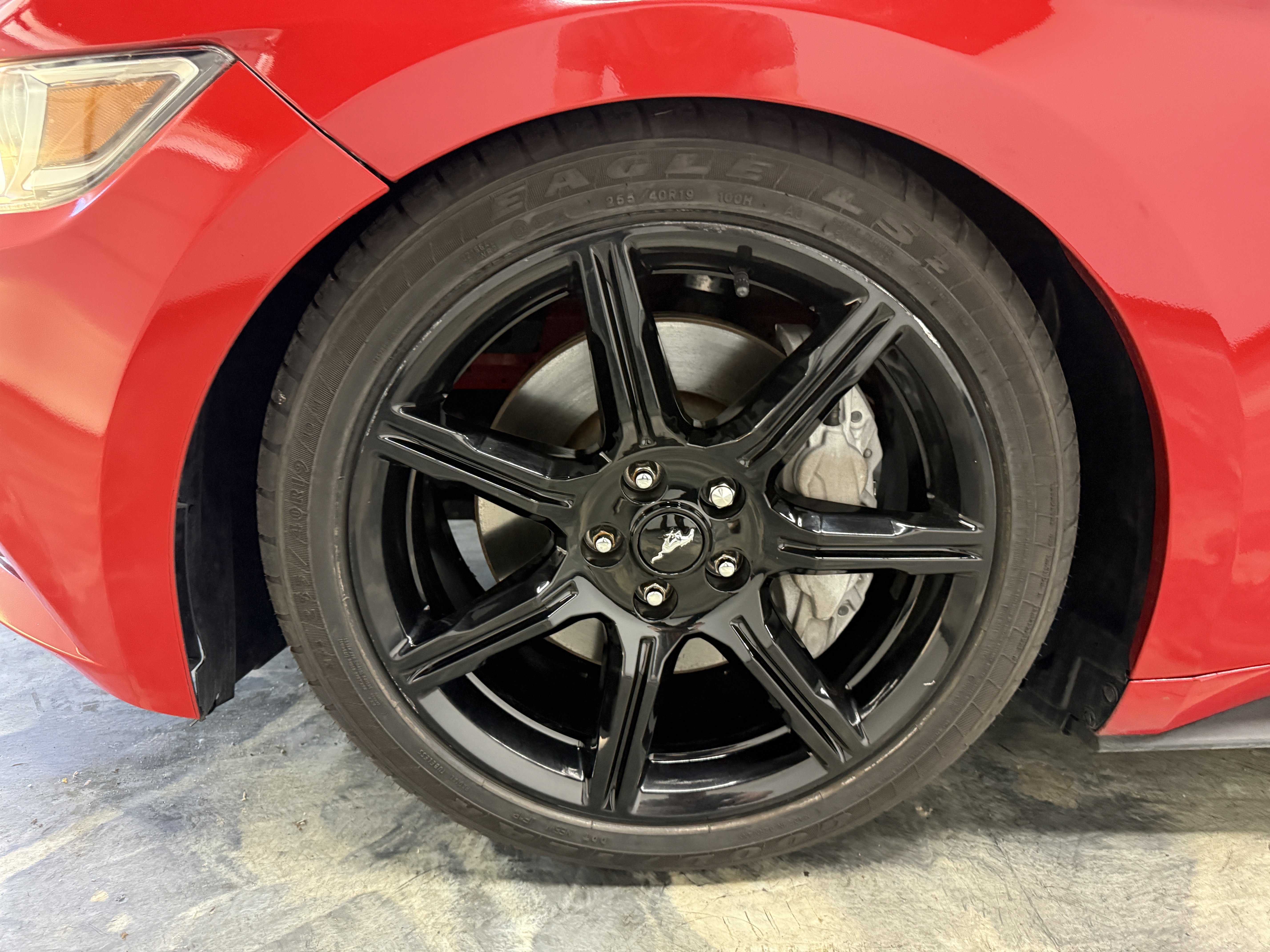 Used 2015 Ford Mustang GT Premium RWD image 24