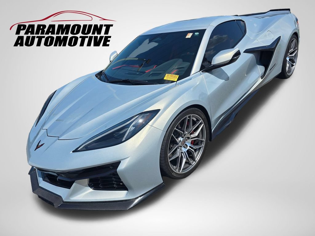 Used 2024 Chevrolet Corvette Z06 RWD image 2