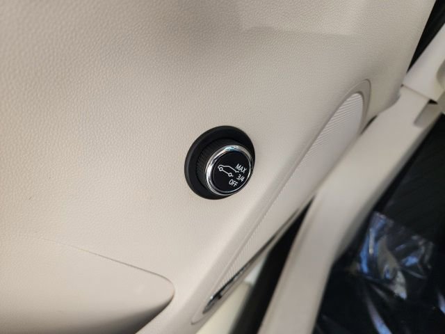 Used 2022 Buick Envision Avenir w/ Technology Package II image 42