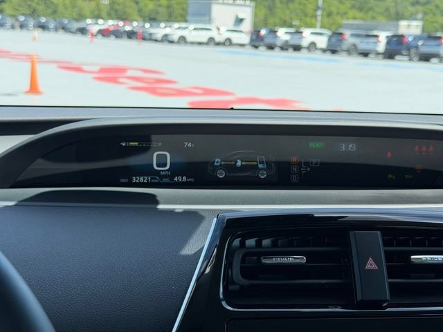 Certified 2022 Toyota Prius AWD image 27