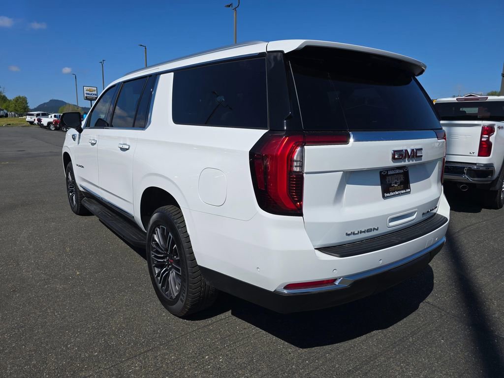 Used 2025 GMC Yukon XL Elevation AWD/4WD image 5