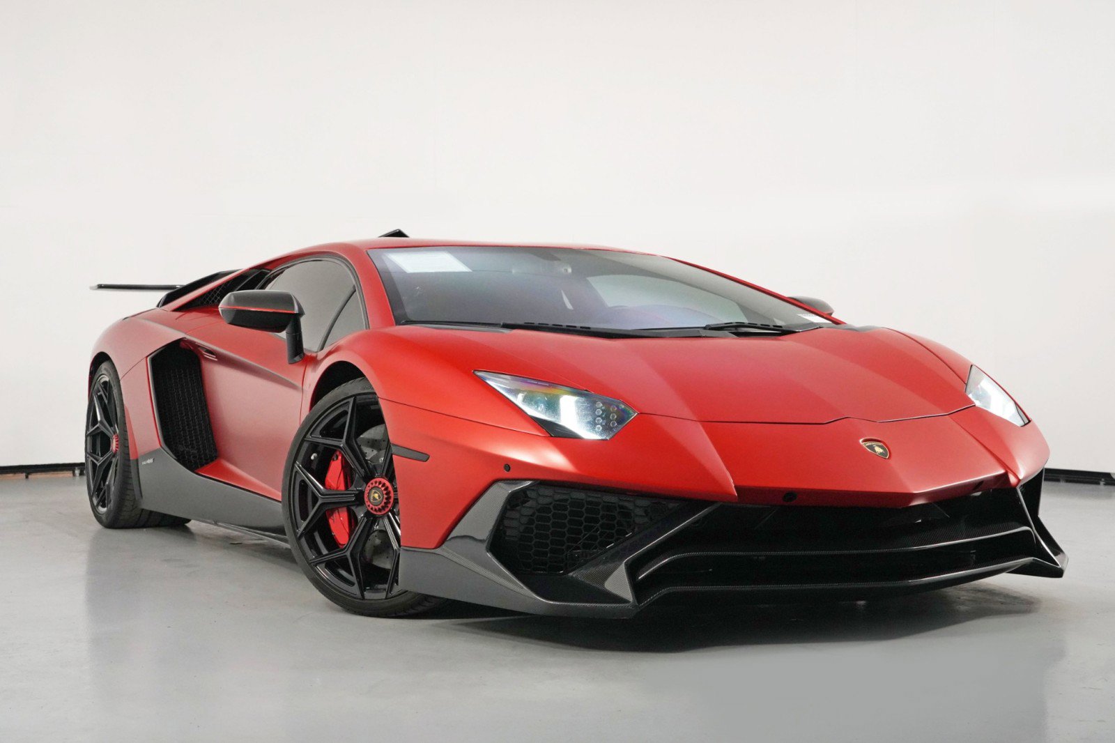 Used 2017 Lamborghini Aventador S image 56