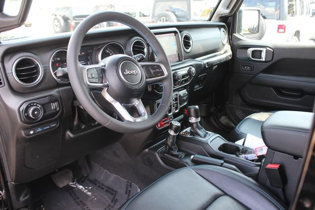 Used 2023 Jeep Wrangler Unlimited Rubicon 4xe AWD/4WD image 3