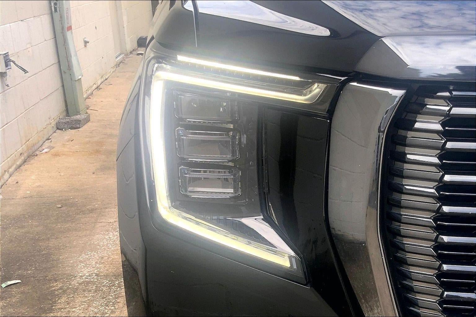 Used 2024 GMC Yukon XL Denali Ultimate AWD/4WD image 28