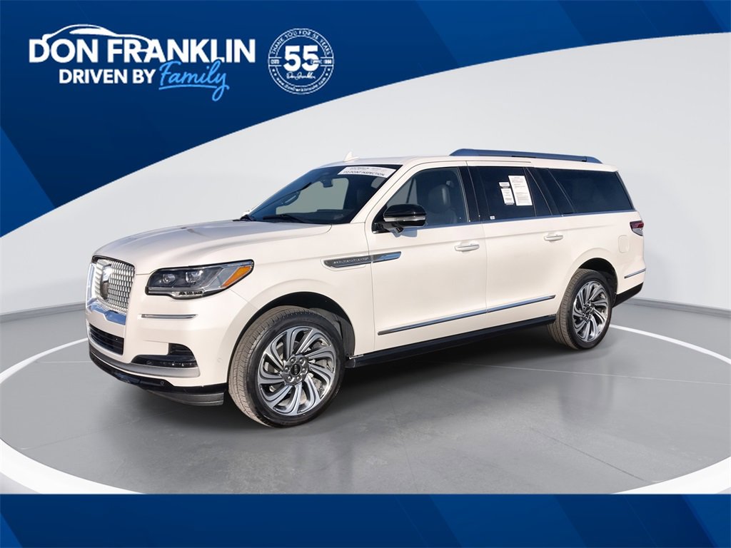 Used 2024 Lincoln Navigator L Reserve image 1