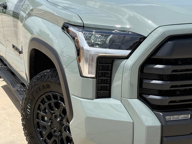 Used 2026 Toyota Tundra SR5 AWD/4WD image 3