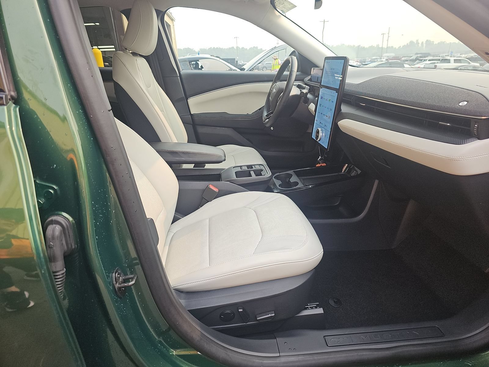 Used 2025 Ford Mustang Mach-E Premium AWD/4WD image 13