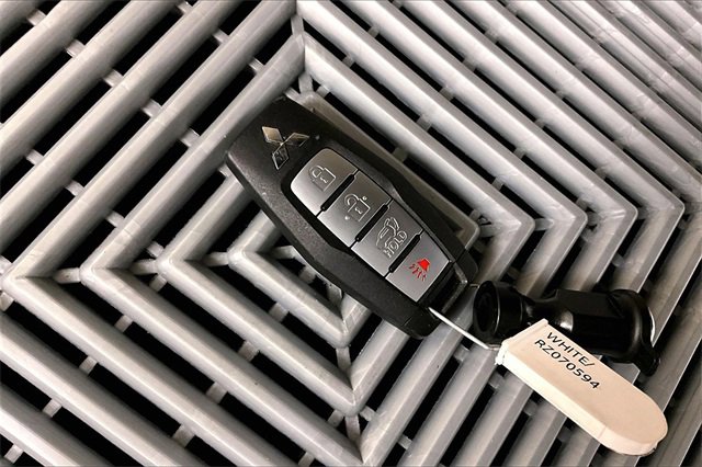 Used 2024 Mitsubishi Outlander Ralliart image 10