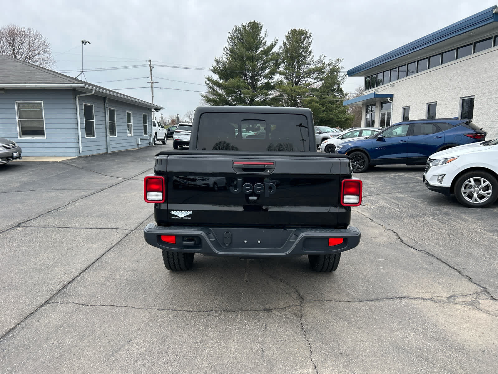 Used 2021 Jeep Gladiator Sport AWD/4WD image 5