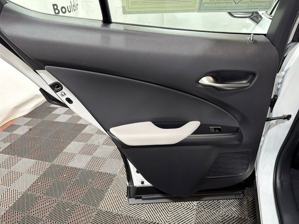 Used 2026 Lexus UX 300h AWD w/ Accessory Package (Z1) image 19