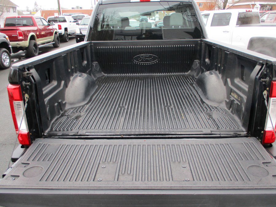 Used 2017 Ford F250 XL w/ STX Appearance Package image 5