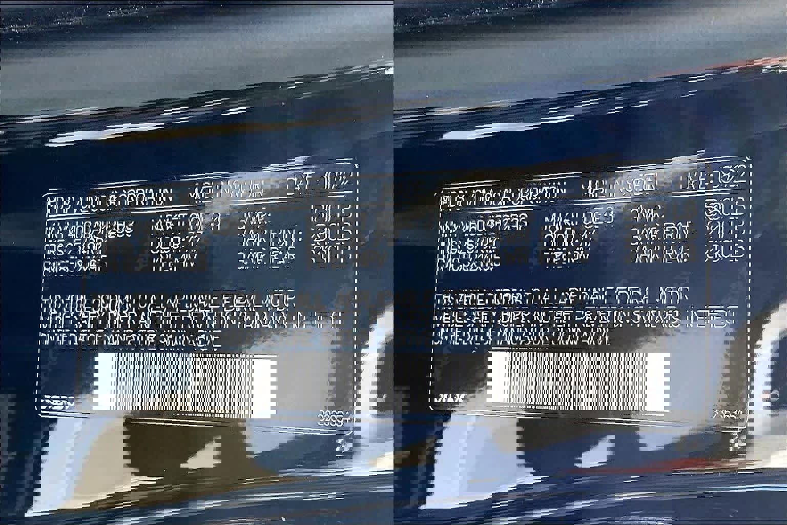 Used 2023 Volvo XC60 T8 Ultimate w/ Climate Package image 35