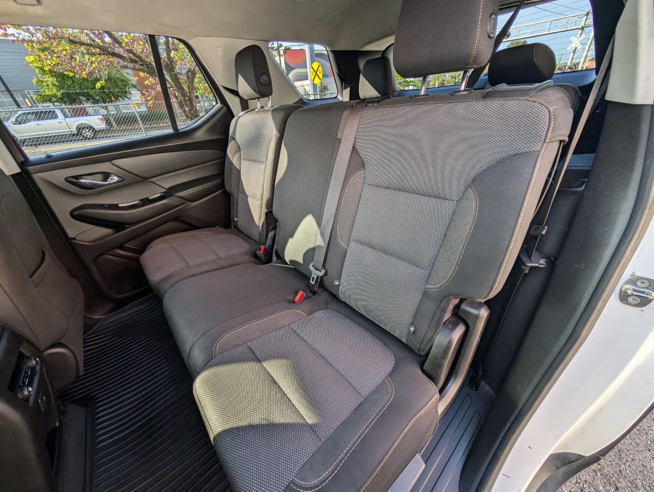 Used 2018 Chevrolet Traverse LS FWD image 18