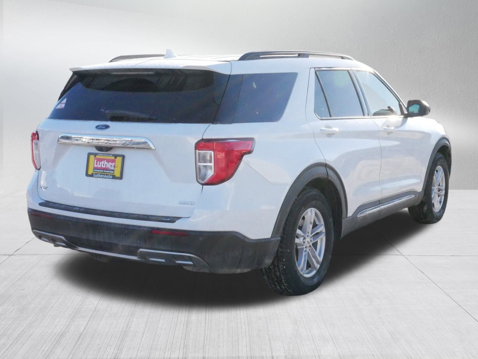 Used 2020 Ford Explorer XLT w/ Equipment Group 202A image 6