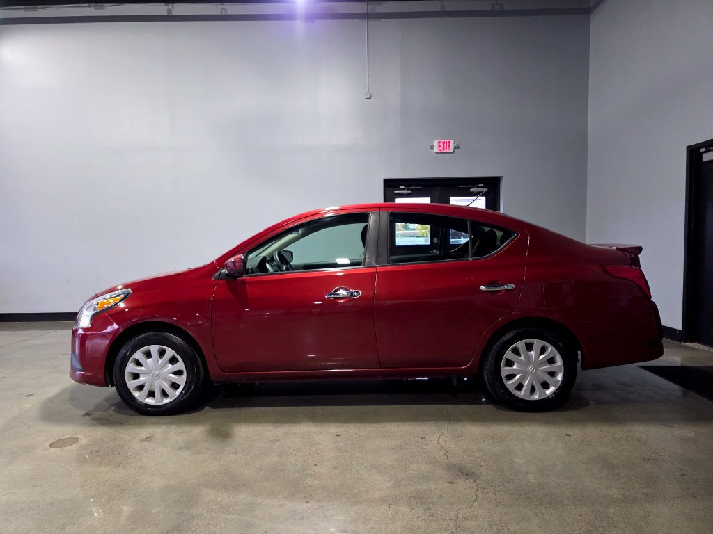 Used 2018 Nissan Versa SV FWD image 7