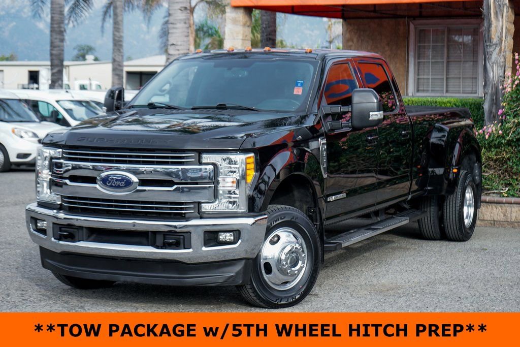 Used 2017 Ford F350 Lariat w/ Lariat Value Package image 4