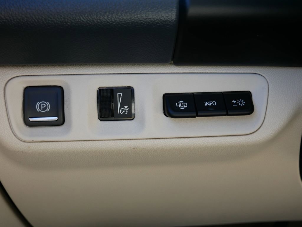 Used 2023 GMC Acadia Denali w/ Denali Ultimate Package image 23