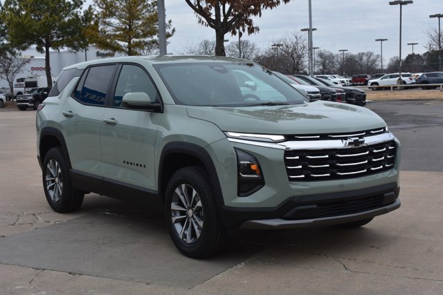 New 2026 Chevrolet Equinox LT image 3