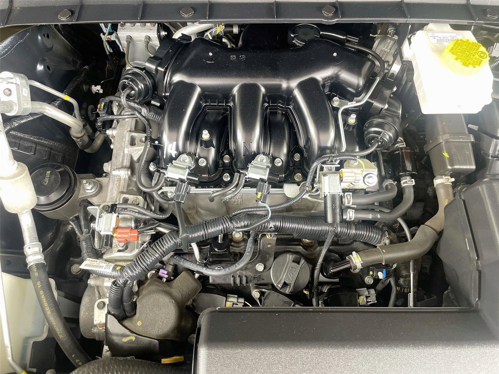 Used 2025 Nissan Pathfinder SV AWD/4WD image 33
